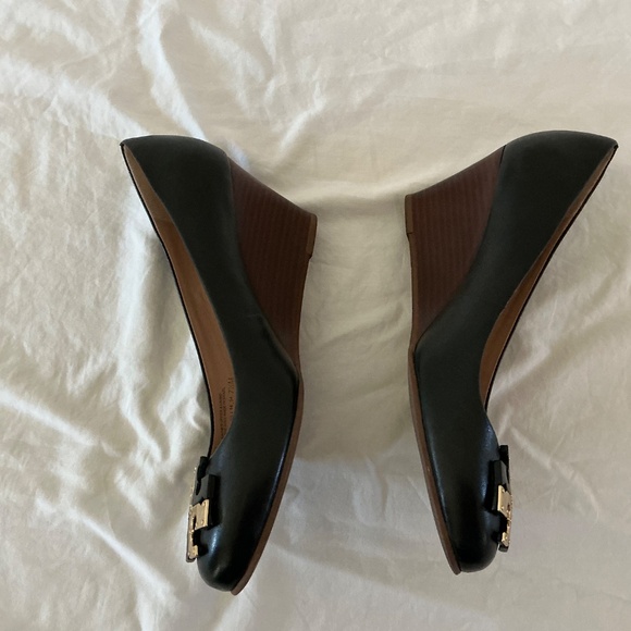 Tory Burch Black Leather Wedges (Size: 7.5) - Picture 3 of 5